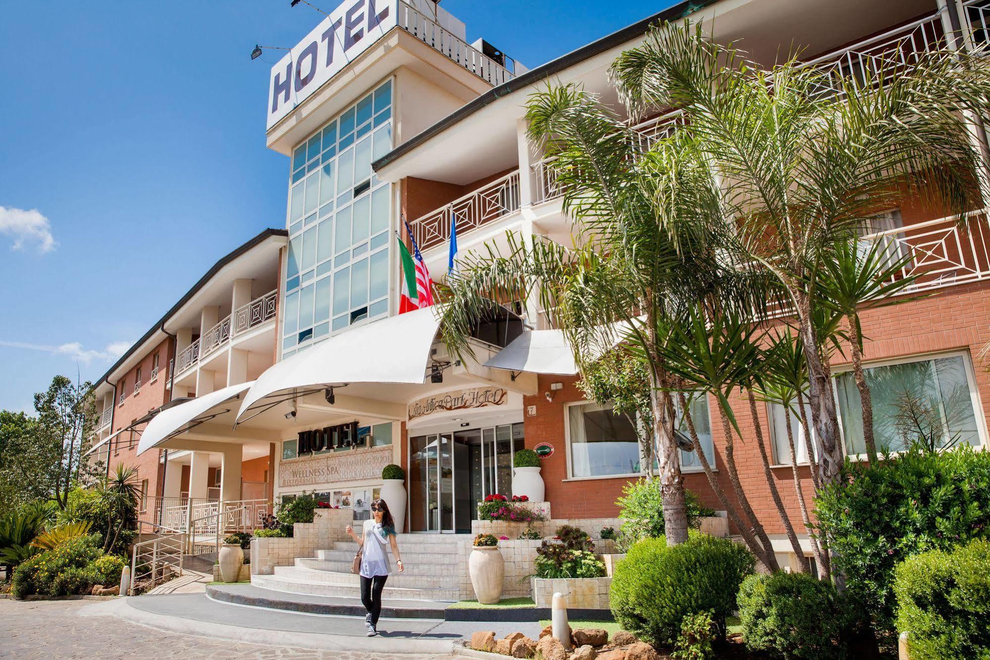 Park & Hotel 3*